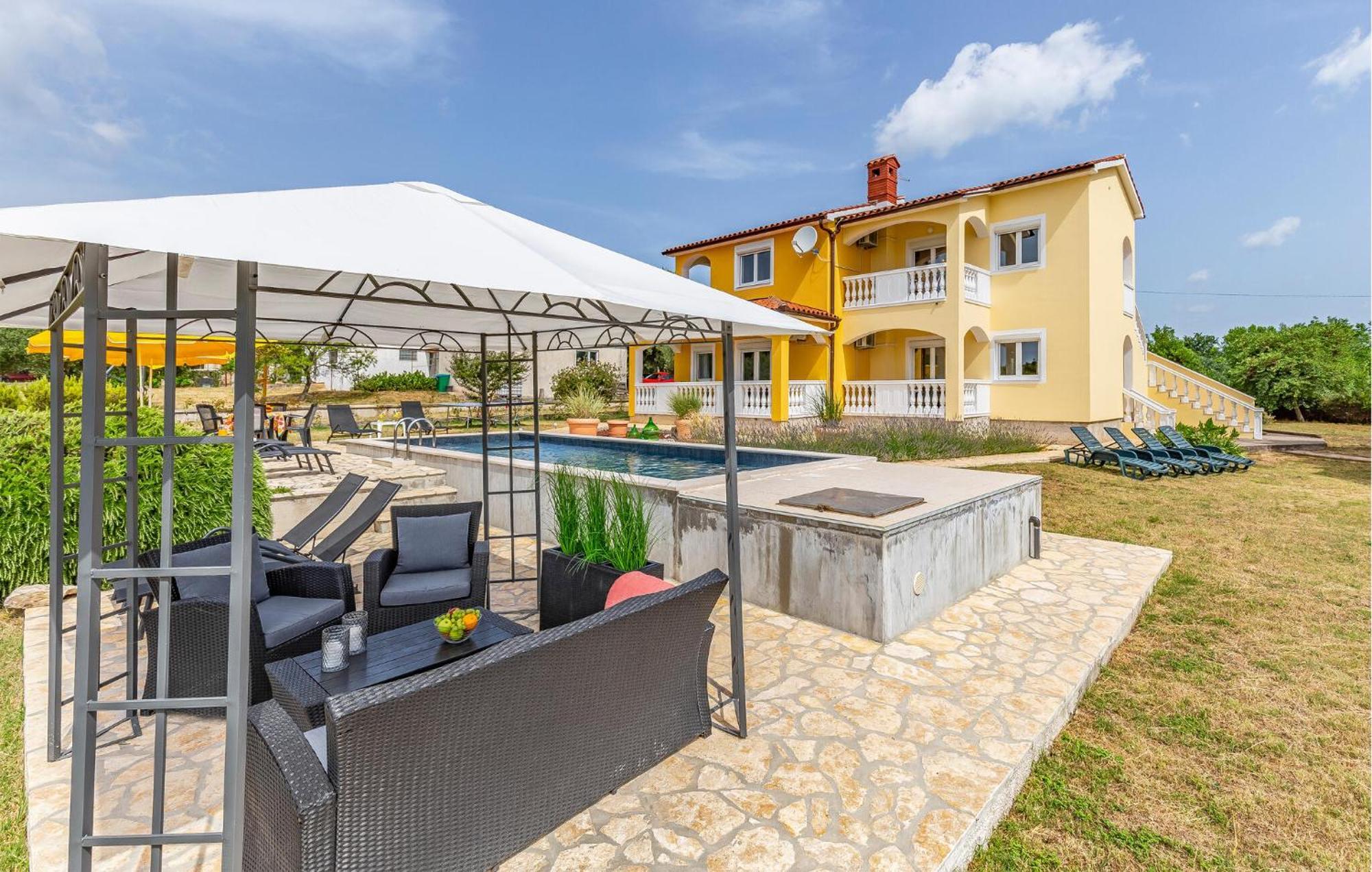 Amazing Home In Valtura Exterior photo